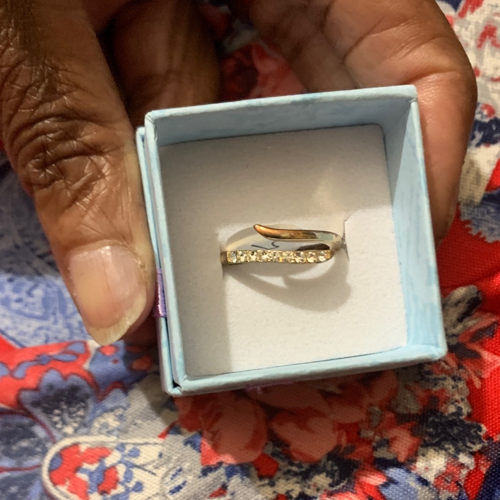 Elegant Gold-Tone Women’s Crystal Wrap Ring size 5.5